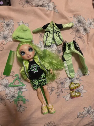 Boneca Rainbow High Jade + Priscilla