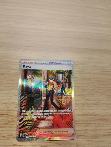 Kaya carta Pokémon em ótimo estado nunca saiu do eslivi