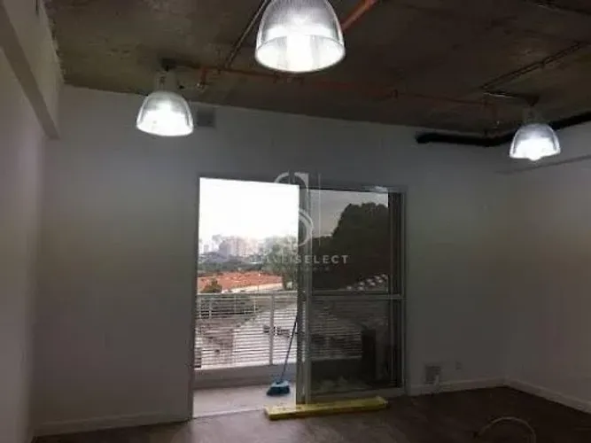 Sala com 32M² com 1 banheiro e 1 Vaga - Butantã São Paulo