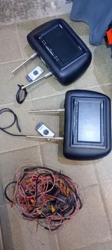 Vendo telas universal pronta pra uso para qualquer modelo de carro