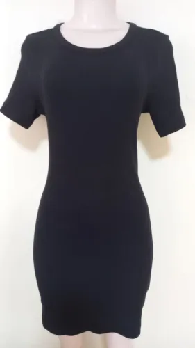 Vestido preto canelado tam G
