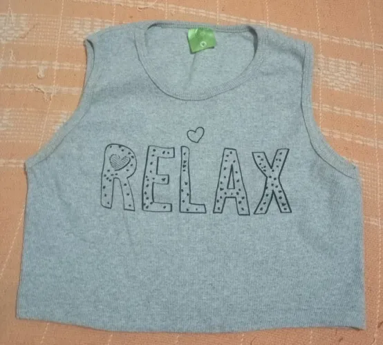 Blusinha Cropped Estampa Relax - Desapego
