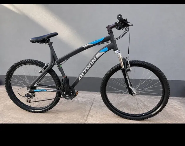 Bicicleta B'TWIN Rockrider 340 MTB Aro 26 - Conservada