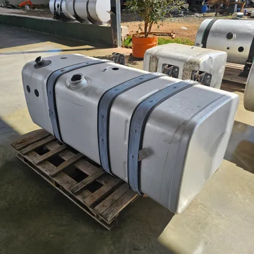 Tanque combustível Man Tgx c/ reservatório arla e suportes diesel 