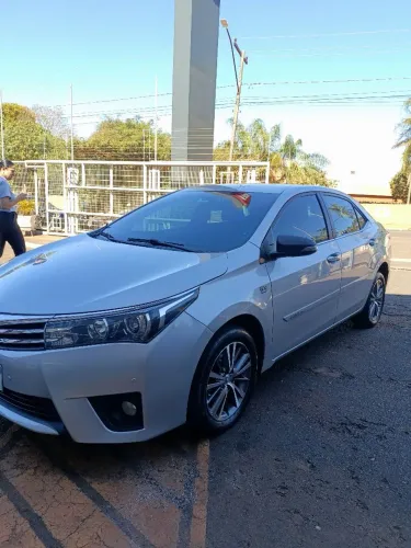 Toyota Corolla Altis 2.0 Flex 16V Aut. 2015