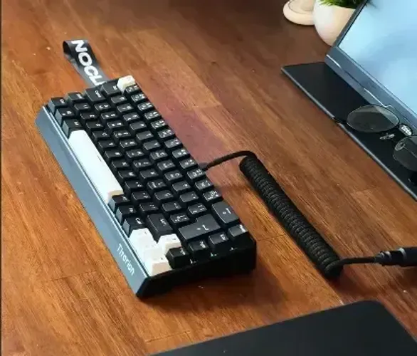 Teclado Magnético Titorion NoClip