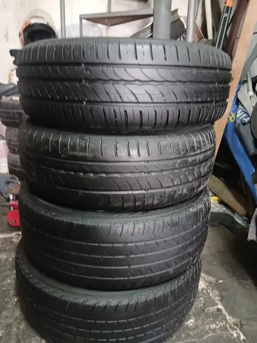 Pneus 185/60/15