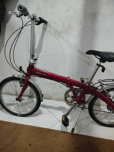 Bicicleta dobrável semi nova sem uso
