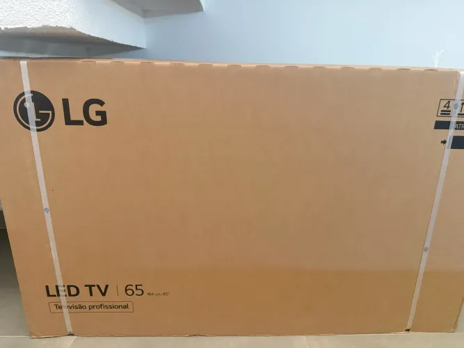 TV LG 65 polegadas 4k - LACRADA
