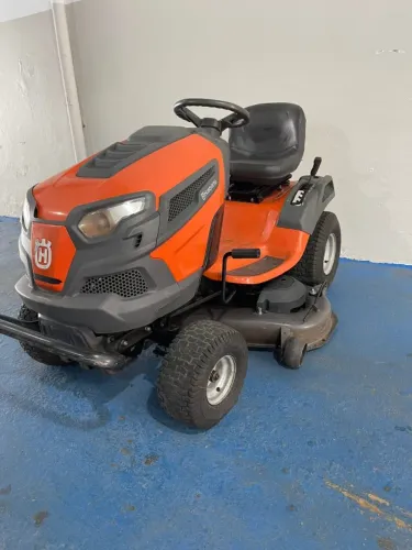 trator TS 148 HUSQVARNA