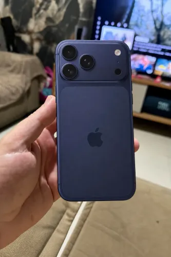 iPhone 17 Pro Max 1TB Azul - 3 meses de uso, sem riscos, impecável