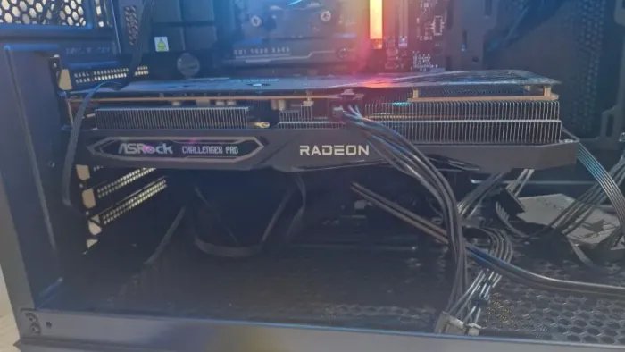 Placa de Vídeo AsRock AMD Radeon RX 7600 Challenger Pro OC, 8GB