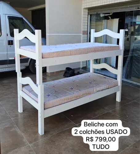 Beliche com colchão de solteiro
