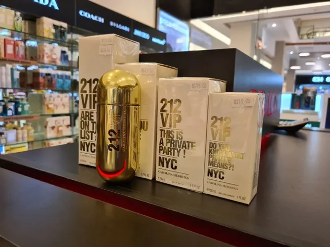 Perfume Carolina Herrera 212 Vip (original/lacrado)
