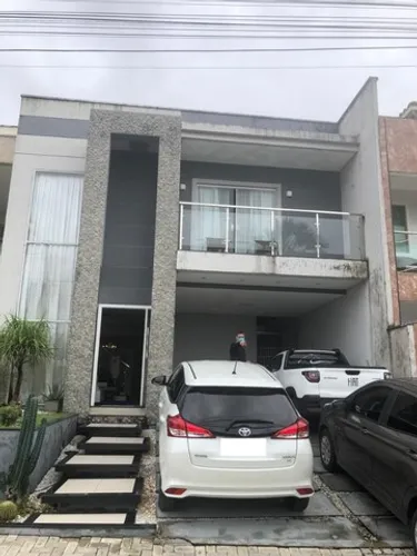 CD 030, Condomínio Osvaldo Studart, duplex com 04 suítes, móveis projetados