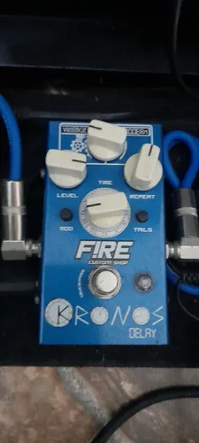 Pedal Delay Fire Kronos - Acompanha caixa de metal + brinde