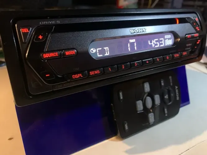 CD Player Automotivo Sony Década de 2000 Lindo Estado de Novo Completo