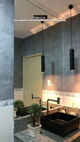 Excelência Esquadria de portões e vidro em geral.