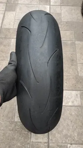 Pneu usado Continental Cont Attack sm Evo 160/60-17