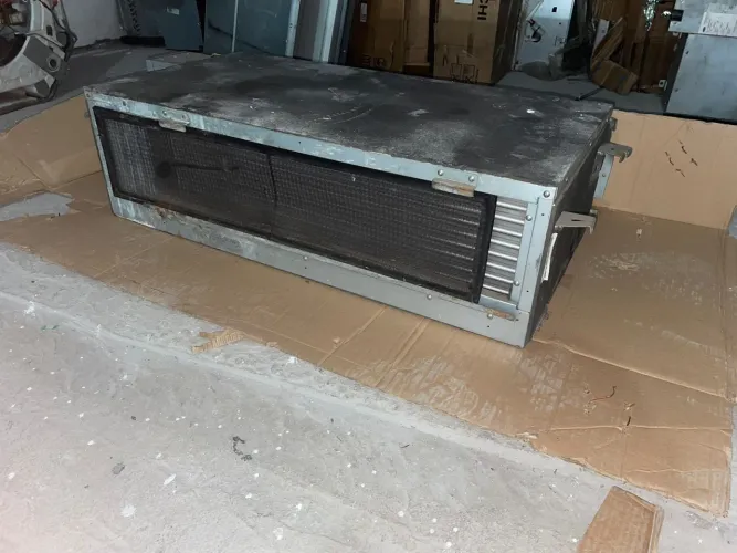 Evaporadora Carrier 36.000 BTUs 220v