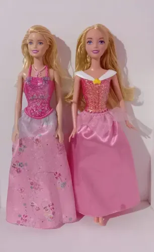 Bonecas Barbie Princesa  e Bela Adormecida 