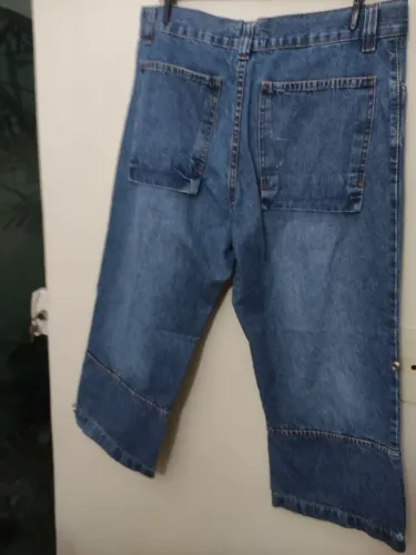 YOUNG CONNECTION Calça jeans Tam 42-65,00<br>Altura 90cm<br>