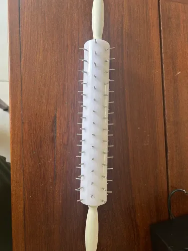 Rolo Furador De Massas 30cm C/ Pontas De Inox - Massas/pizza