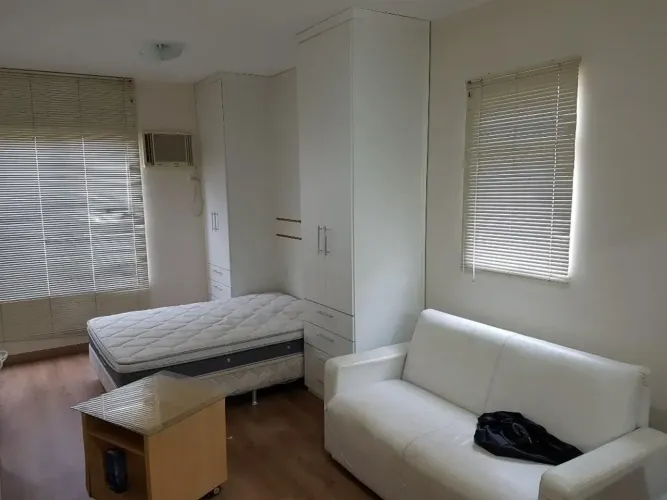 BERACÁ - R$ 275.000 - Apartamento à venda, 1 dormitório, 29 m², 1 Vaga, Centro, Londrina/P