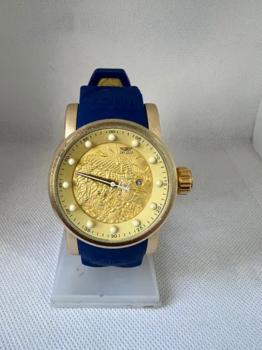 Relógio invicta azul com dourado 