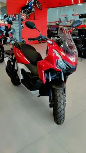 ADV 160