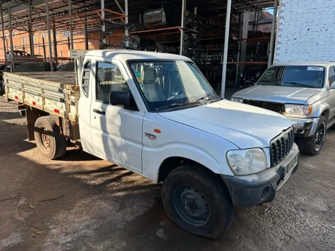 BRAMONT MAHINDRA (venda em peças)2.6 2010 4X4 110CVS DIESEL MANUAL
