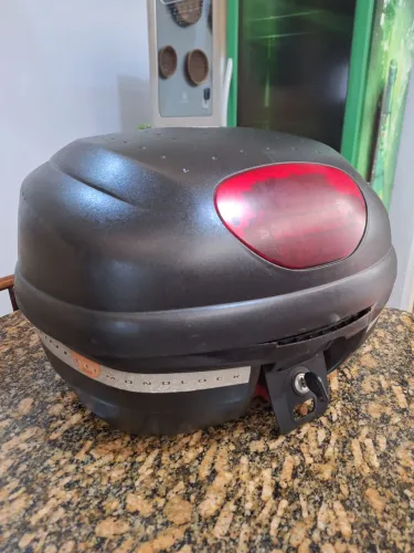 Baú de Moto Givi 33 Litros - Bom Estado!