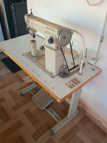 Máquina de Costura Industrial Global
