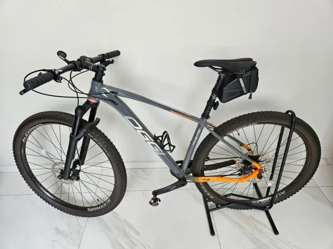 Bicicleta Oggi aro 29 Big Wheel 7.3. Tam. 17