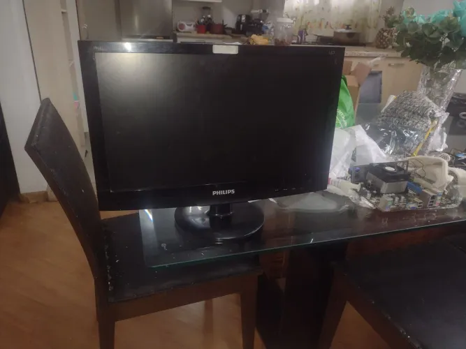 Monitor Philips 19