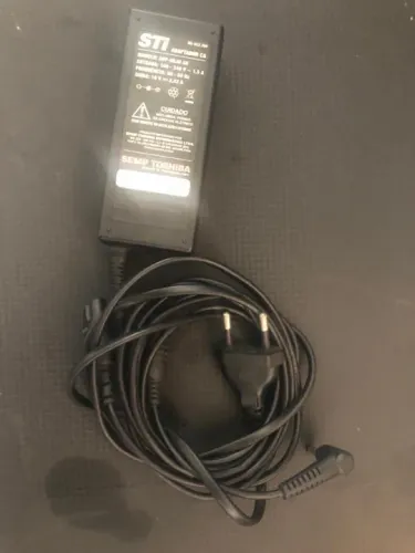 Fonte notebook Toshiba