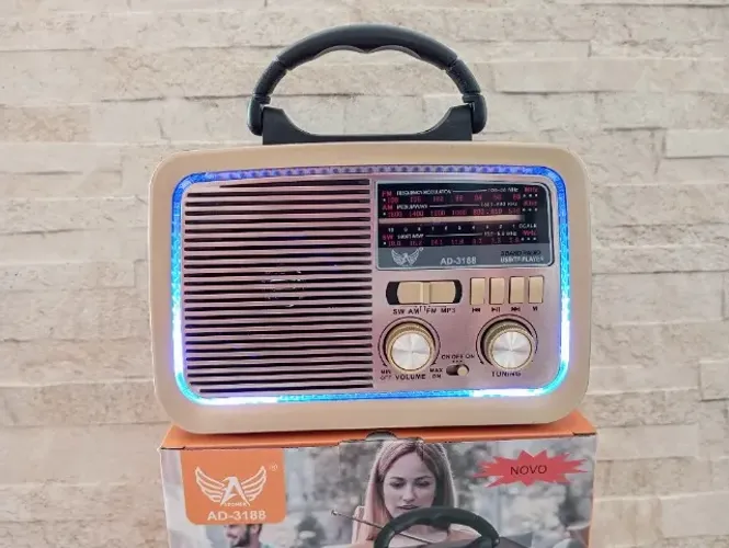Rádio Retro Vintage Bluetooth Am/Fm Usb Aux Sd Recarregável