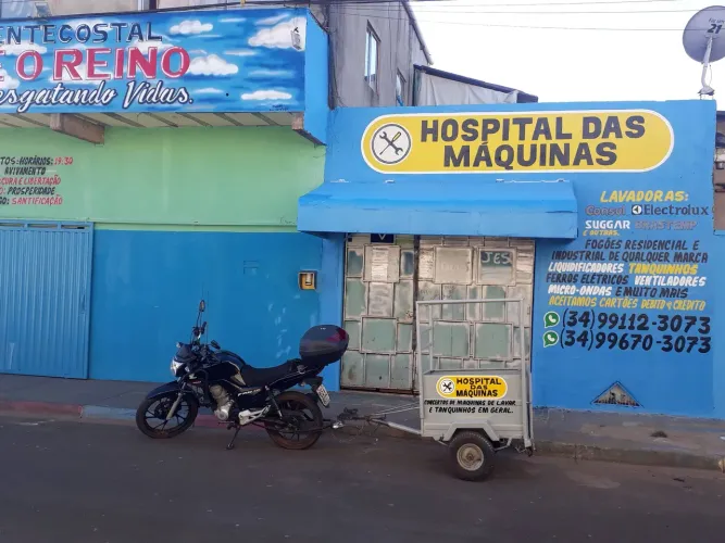 Carretinha reboque pra moto borda Alta 