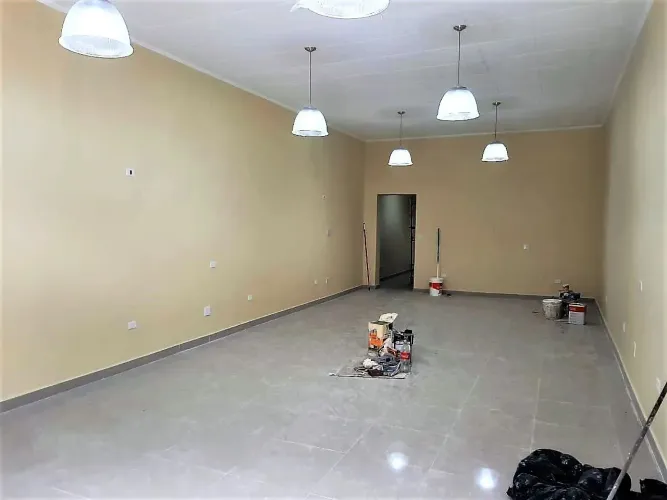 Ponto comercial a venda em Santana, 1 Loja mais 4 Banheiros, e estacionamento 560 metros