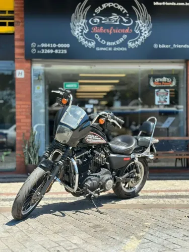 HARLEY DAVIDSON 883R 2011