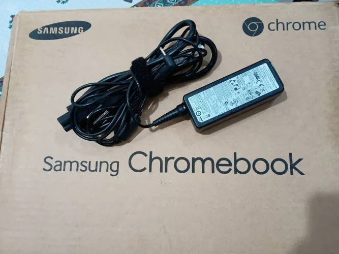 Fonte Chromebook Samsung 12V 3.33A - Original