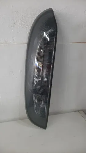 Lanterna Corsa Hatch Fumê (lados)