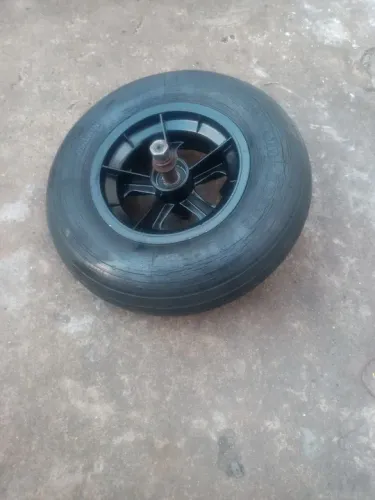 Pneu de walk machine
