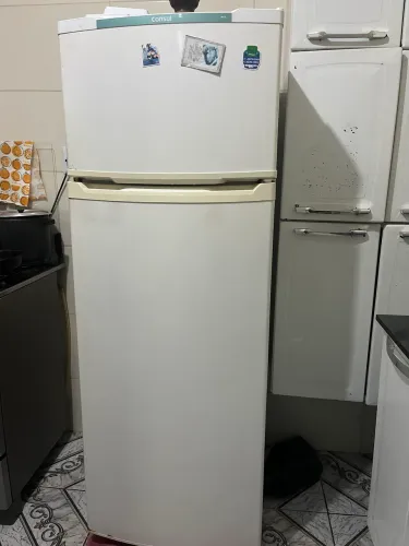 Geladeira 370 litros