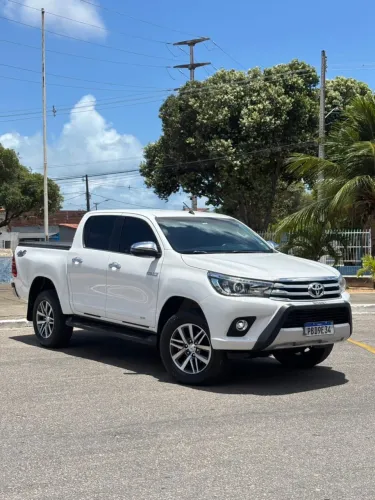 Hilux SRX 2018 muito nova