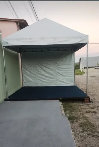 Locação de palco 4x4 simples