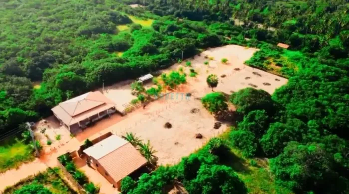 CÓD: 3037. Terreno para Venda no bairro Centro, localizado na cidade de Icapuí / CE.  