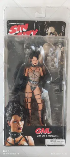 Boneco Boneca Figura Gail Sin City