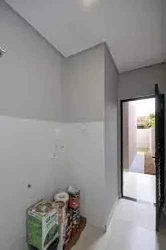 Casa em Condomínio com 3 Quarto(s) e 1 banheiro(s) para Alugar, 245 m² por R$ 12900 / Mês
