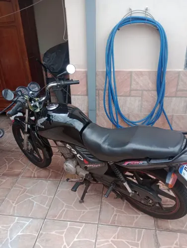 Vendo 125(2010) Titan cg ks